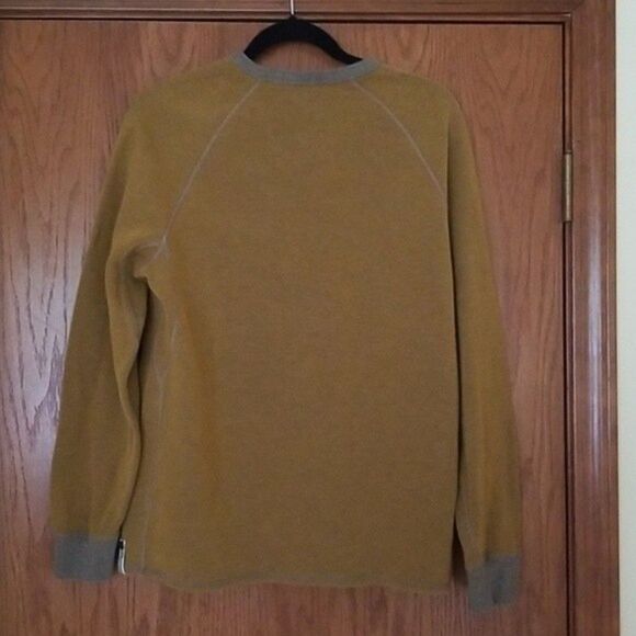 Tommy Bahama men's long sleeve top Medium - Picture 5 of 9